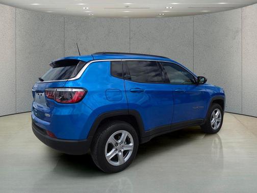 Laser Blue Pearlcoat 2023 Jeep Compass Latitude