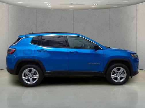 Laser Blue Pearlcoat 2023 Jeep Compass Latitude