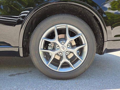 DB Black Clearcoat 2026 Dodge Durango GT HEMI V8