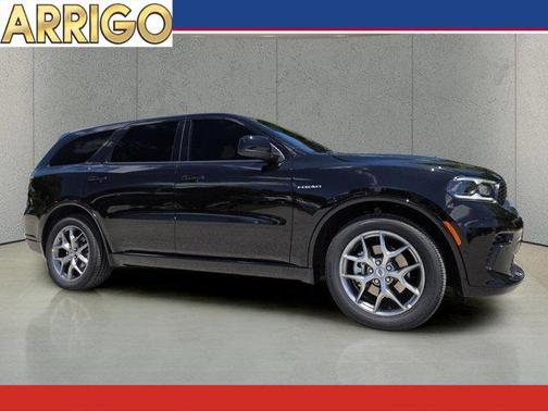 DB Black Clearcoat 2026 Dodge Durango GT HEMI V8