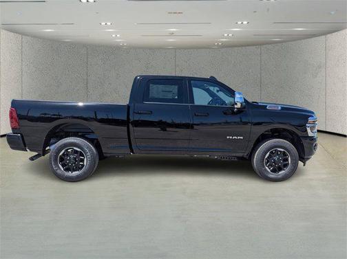 2025 RAM 2500 Laramie Crew Cab 4x4 6'4' Box
