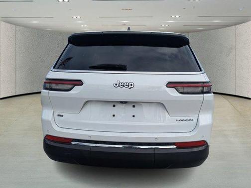 2021 Jeep Grand Cherokee L Laredo