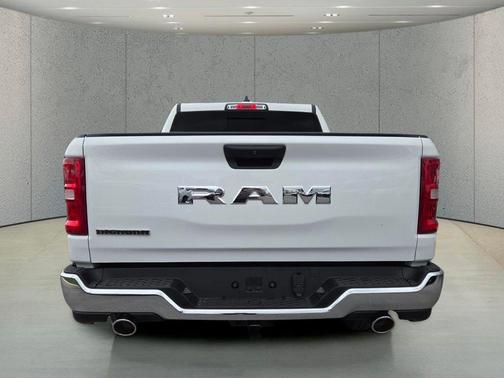 Bright White Clearcoat 2026 RAM 1500 Big Horn/Lone Star