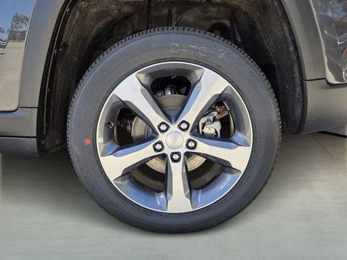 baltic gray metallic clearcoat 2026 Jeep Grand Cherokee Limited