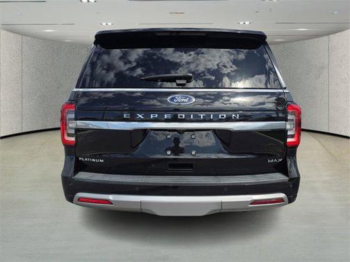 2022 Ford Expedition Max Platinum