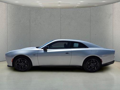 Triple Nickel 2025 Dodge Charger Daytona R/T