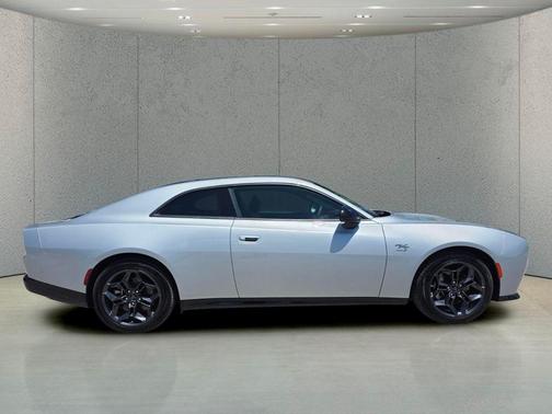 Triple Nickel 2025 Dodge Charger Daytona R/T