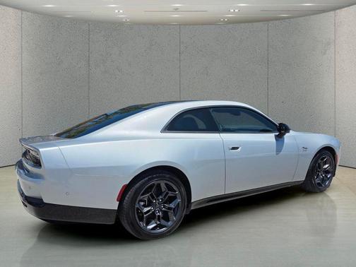 Triple Nickel 2025 Dodge Charger Daytona R/T