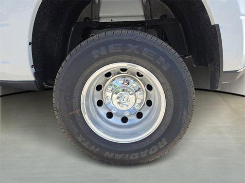 2025 RAM 3500 Tradesman Crew Cab 4x4 8' Box