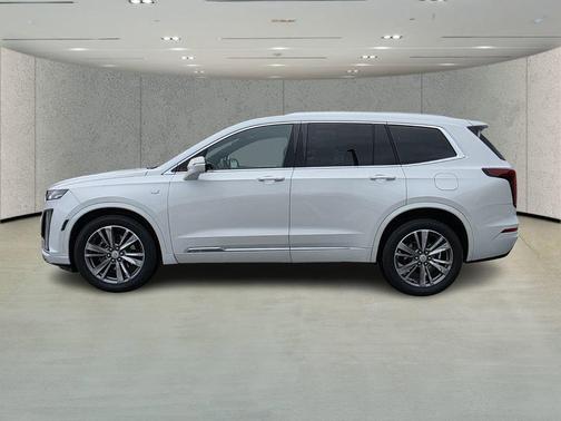 Crystal White Tricoat 2021 Cadillac XT6 Premium Luxury FWD