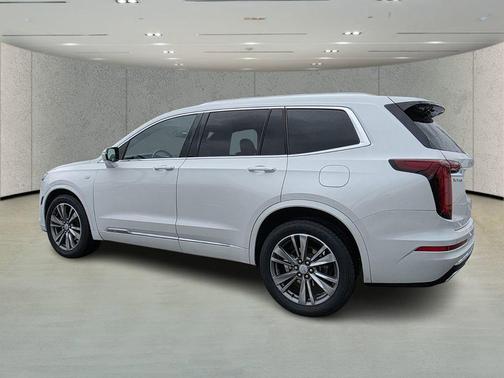 Crystal White Tricoat 2021 Cadillac XT6 Premium Luxury FWD