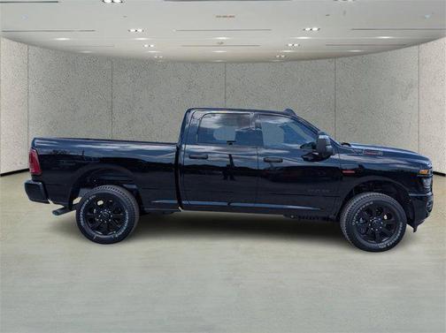 2025 RAM 2500 Big Horn Crew Cab 4x4 6'4' Box