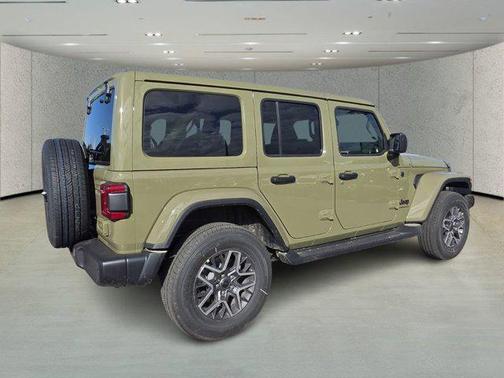 2026 Jeep Wrangler 4-Door Sahara 4x4