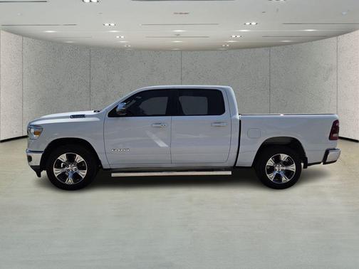 Bright White Clearcoat 2024 RAM 1500 Laramie
