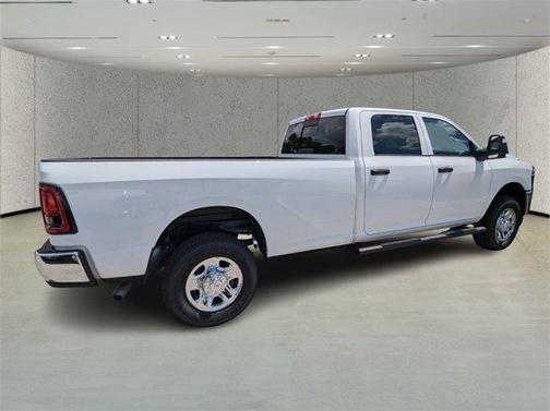 2025 RAM 2500 Tradesman Crew Cab 4x4 8' Box