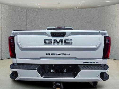 White Frost Tricoat 2024 GMC Sierra 2500 Denali Ultimate