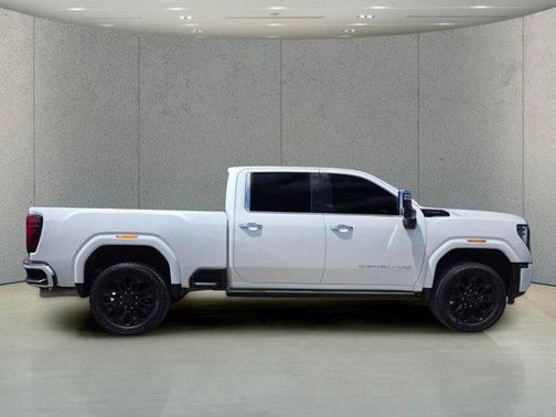 White Frost Tricoat 2024 GMC Sierra 2500 Denali Ultimate
