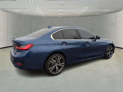 2021 BMW 330 i