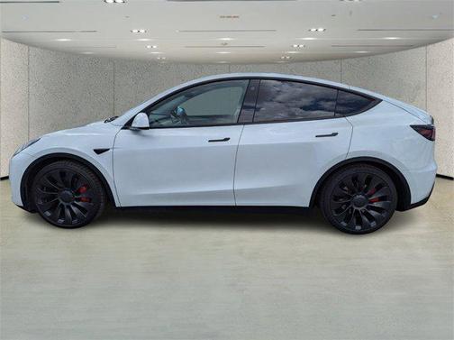 2023 Tesla Model Y Performance Dual Motor All-Wheel Drive