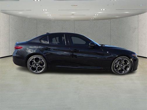 2022 Alfa Romeo Giulia Ti