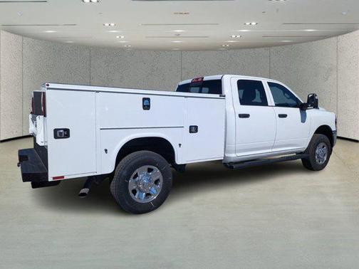 2025 RAM 2500 Tradesman Crew Cab 4x4 8' Box