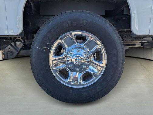 2025 RAM 2500 Tradesman Crew Cab 4x4 8' Box