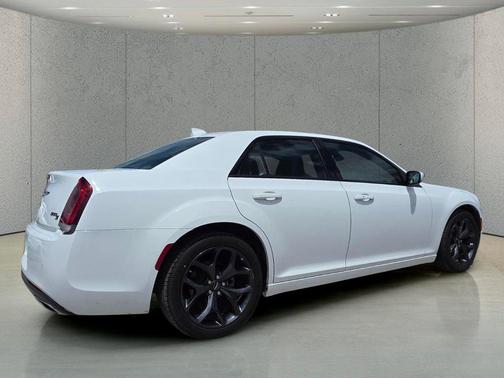 Bright White Clearcoat 2023 Chrysler 300 S