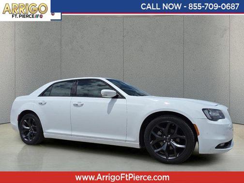 Bright White Clearcoat 2023 Chrysler 300 S