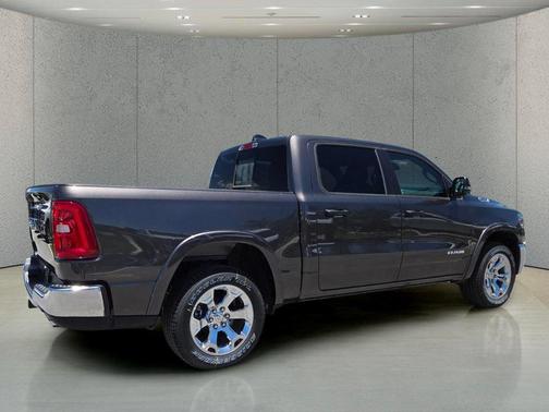 Granite Crystal Metallic Clearcoat 2026 RAM 1500 Big Horn/Lone Star