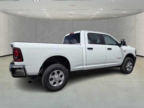 Bright White Clearcoat 2026 RAM 2500 Big Horn Crew Cab 4x4 6'4' Box