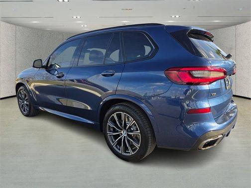 2020 BMW X5 M50i