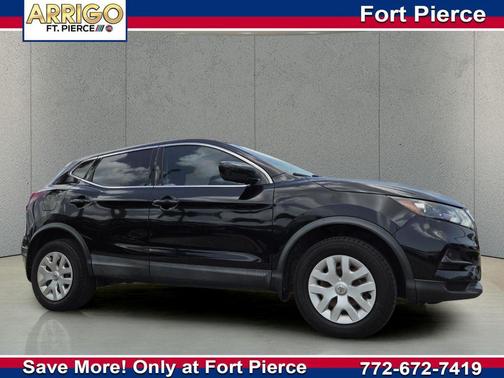 Magnetic Black Pearl 2020 Nissan Rogue Sport S