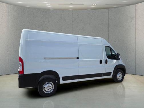 Bright White Clearcoat 2024 RAM ProMaster 2500 Tradesman