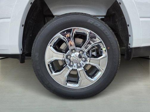 Bright White Clearcoat 2026 RAM 1500 Big Horn/Lone Star