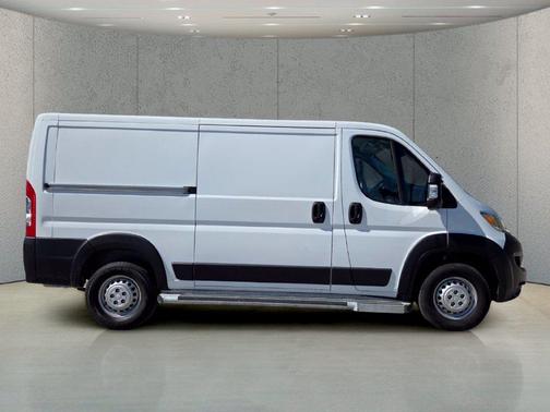 Bright White Clearcoat 2025 RAM ProMaster 2500 Tradesman