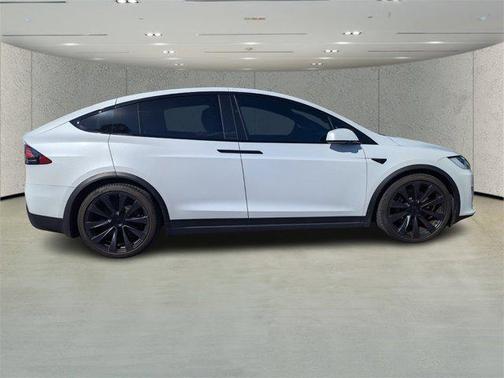2022 Tesla Model X Plaid Tri Motor All-Wheel Drive