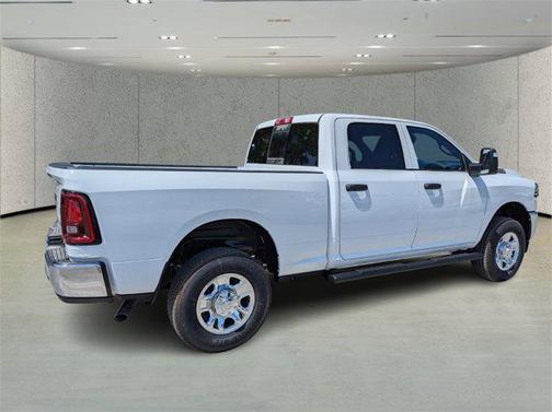 2025 RAM 2500 Tradesman Crew Cab 4x4 6'4' Box