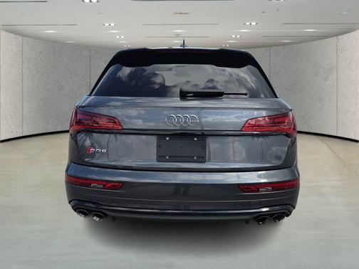Daytona Gray Pearl Effect 2023 Audi SQ5 3.0T Premium Plus