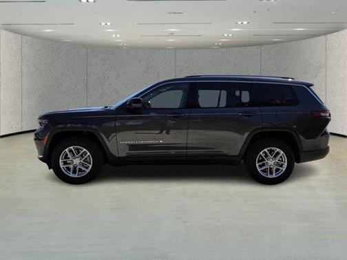 2021 Jeep Grand Cherokee L Laredo