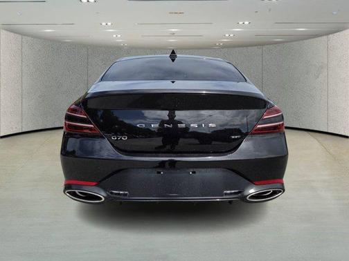 2023 Genesis G70 3.3T RWD