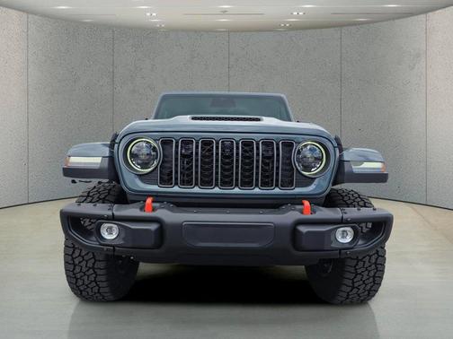 Anvil Clearcoat 2026 Jeep Gladiator Mojave X 4x4