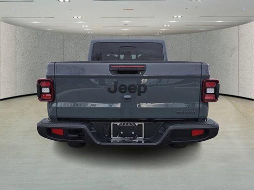 2026 Jeep Gladiator Sahara 4x4