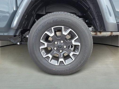 2026 Jeep Gladiator Sahara 4x4