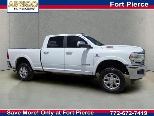 Bright White Clearcoat 2022 RAM 2500 Laramie Crew Cab 4x4 6'4' Box
