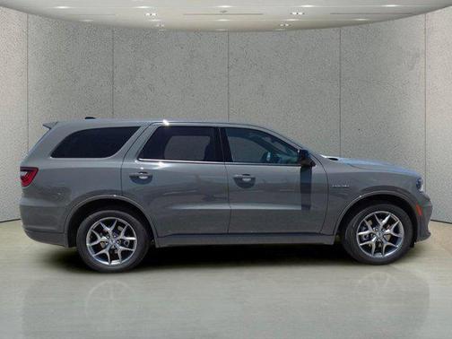Destroyer Gray Clearcoat 2026 Dodge Durango GT HEMI V8