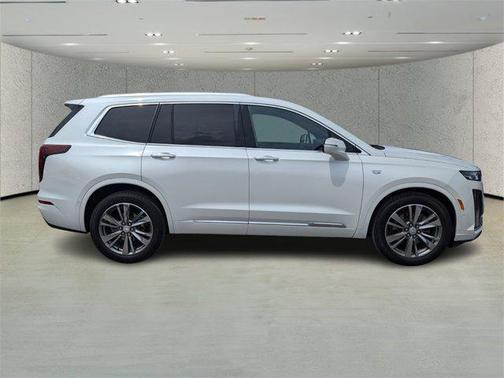 2021 Cadillac XT6 Premium Luxury FWD