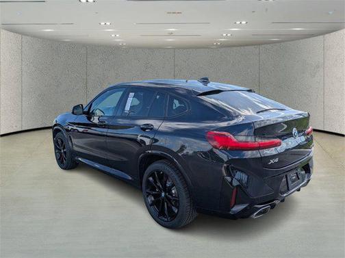 2022 BMW X4 xDrive30i