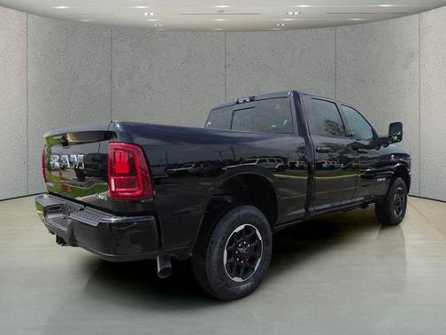 Diamond 2026 RAM 2500 Laramie Crew Cab 4x4 6'4' Box