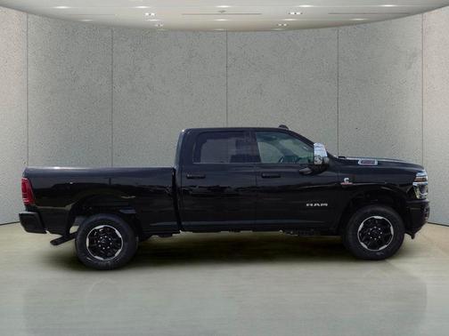 Diamond 2026 RAM 2500 Laramie Crew Cab 4x4 6'4' Box