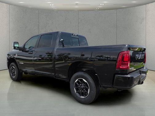 Diamond 2026 RAM 2500 Laramie Crew Cab 4x4 6'4' Box